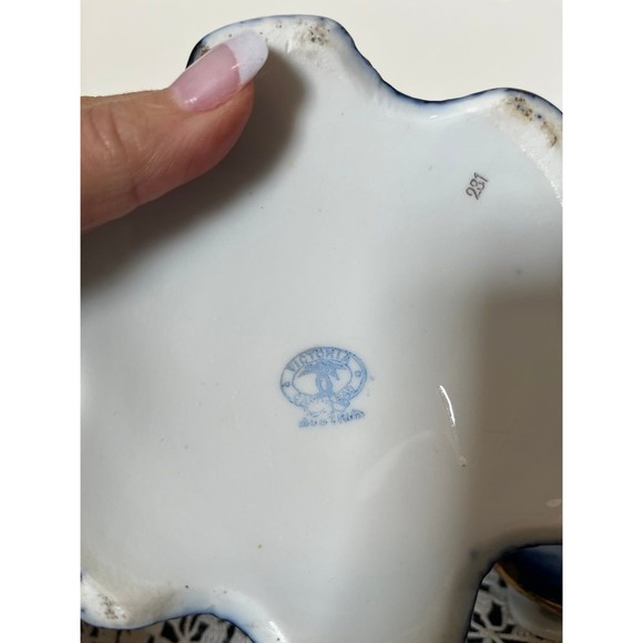 Signed Antique Victoria Carlsbad Pitcher with lid - Picture 6 of 7